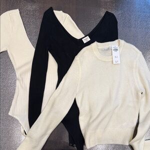 Abercrombie & Fitch Black and Cream bodysuit with bonus sweater never worn.
